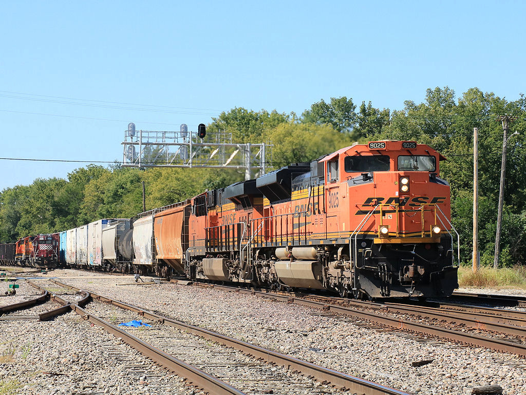 BNSF 9025